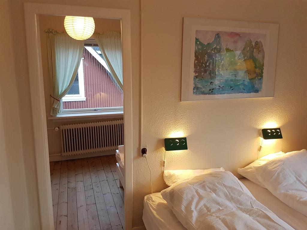 Budget Guesthouse Borgustova Vestmanna Eksteriør billede