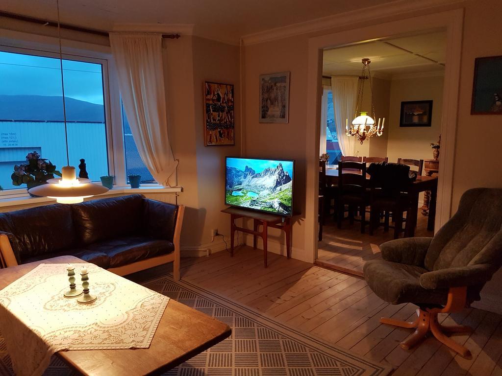 Budget Guesthouse Borgustova Vestmanna Eksteriør billede