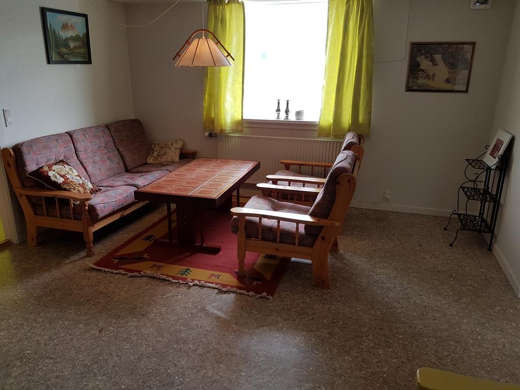 Budget Guesthouse Borgustova Vestmanna Eksteriør billede
